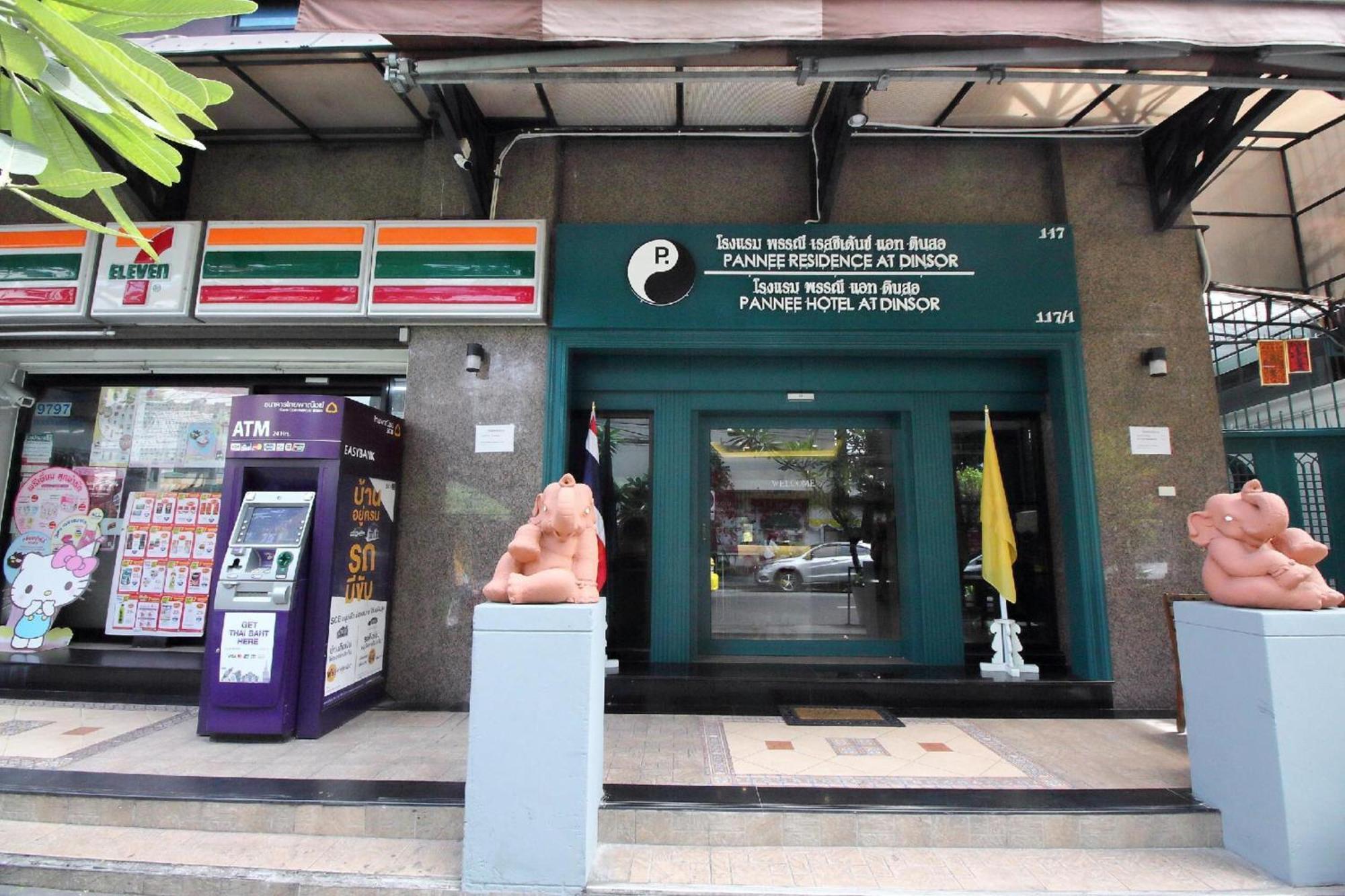 Super Oyo 483 Pannee Hotel Khaosan Banguecoque Exterior foto