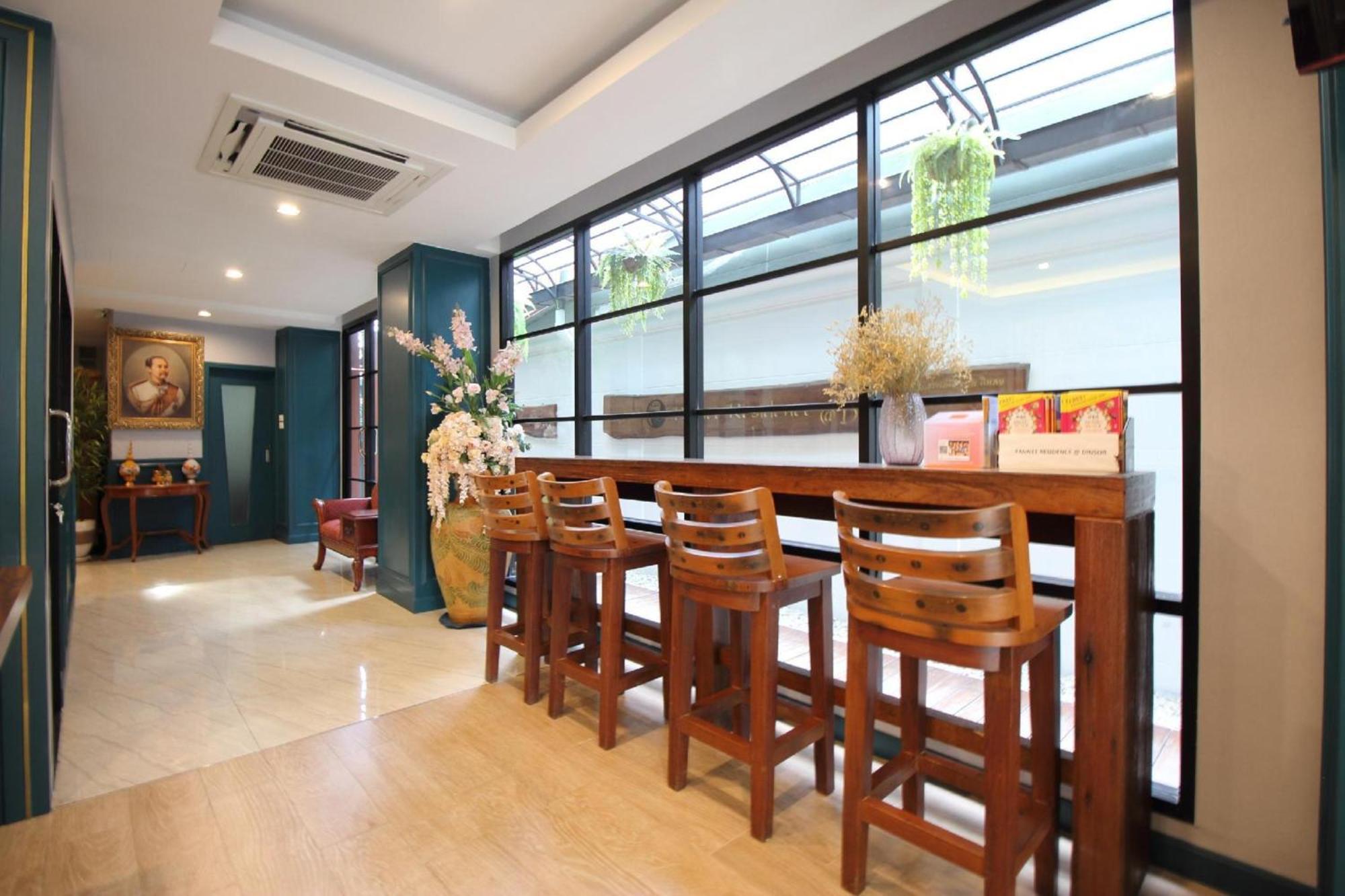 Super Oyo 483 Pannee Hotel Khaosan Banguecoque Exterior foto
